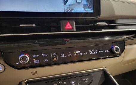 KIA Carnival, 2023 год, 10 500 000 рублей, 27 фотография