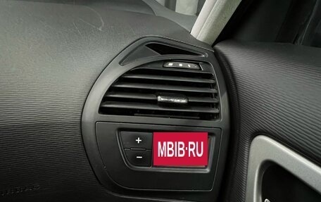 Citroen C4 Picasso II рестайлинг, 2012 год, 569 777 рублей, 20 фотография