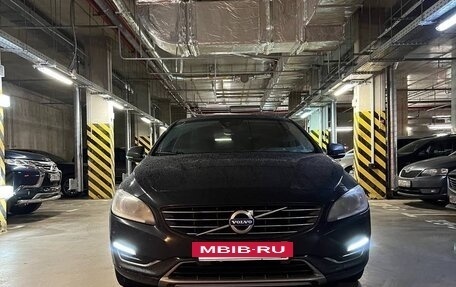 Volvo S60 III, 2015 год, 1 350 000 рублей, 2 фотография