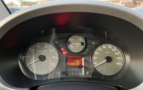 Peugeot Partner II рестайлинг 2, 2016 год, 940 000 рублей, 11 фотография