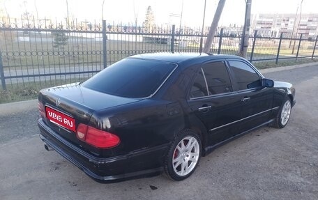 Mercedes-Benz E-Класс, 1997 год, 259 000 рублей, 4 фотография