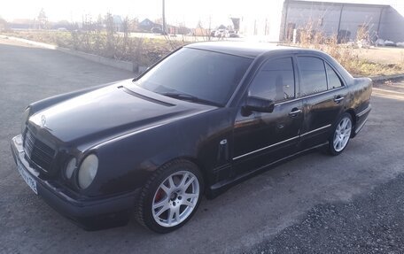 Mercedes-Benz E-Класс, 1997 год, 259 000 рублей, 10 фотография