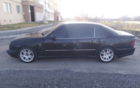 Mercedes-Benz E-Класс, 1997 год, 259 000 рублей, 9 фотография