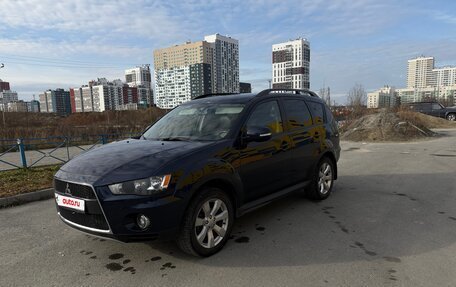 Mitsubishi Outlander III рестайлинг 3, 2010 год, 1 230 000 рублей, 2 фотография