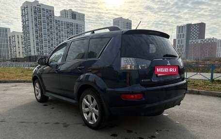 Mitsubishi Outlander III рестайлинг 3, 2010 год, 1 230 000 рублей, 3 фотография