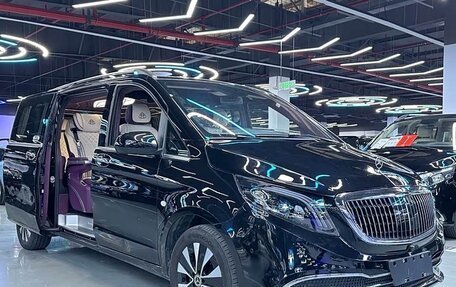 Mercedes-Benz V-Класс, 2022 год, 3 450 000 рублей, 1 фотография