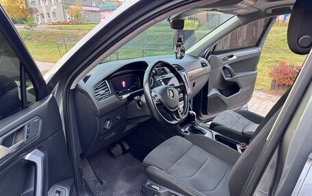 Volkswagen Tiguan II, 2019 год, 2 999 999 рублей, 9 фотография