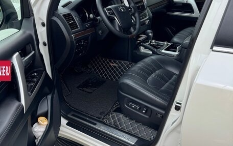 Toyota Land Cruiser 200, 2019 год, 9 500 000 рублей, 7 фотография