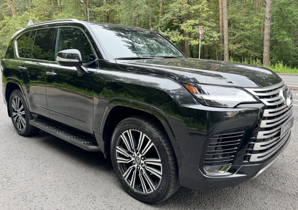 Lexus LX III рестайлинг 2, 2025 год, 20 000 000 рублей, 8 фотография
