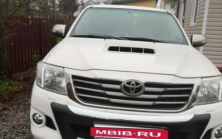 Toyota Hilux VII, 2014 год, 3 000 000 рублей, 14 фотография