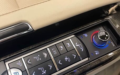 Mercedes-Benz V-Класс, 2022 год, 3 100 000 рублей, 8 фотография