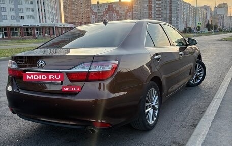 Toyota Camry, 2017 год, 2 700 000 рублей, 4 фотография