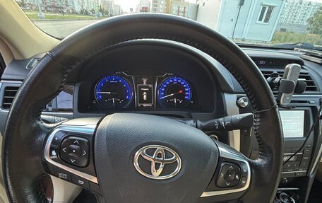 Toyota Camry, 2017 год, 2 700 000 рублей, 14 фотография