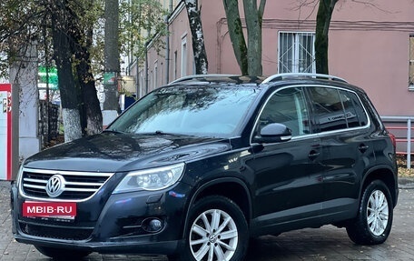 Volkswagen Tiguan I, 2010 год, 899 999 рублей, 1 фотография