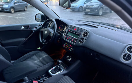 Volkswagen Tiguan I, 2010 год, 899 999 рублей, 11 фотография