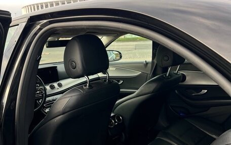 Mercedes-Benz E-Класс, 2020 год, 2 180 000 рублей, 10 фотография