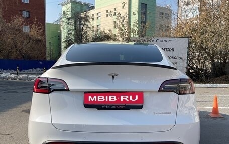 Tesla Model Y I, 2021 год, 4 300 000 рублей, 2 фотография