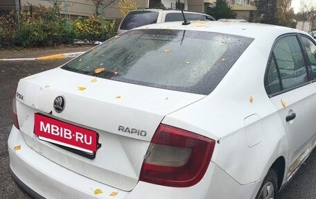 Skoda Rapid I, 2015 год, 285 000 рублей, 3 фотография