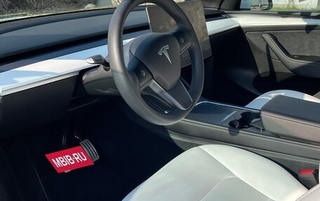 Tesla Model Y I, 2021 год, 4 300 000 рублей, 6 фотография