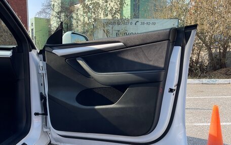 Tesla Model Y I, 2021 год, 4 300 000 рублей, 15 фотография
