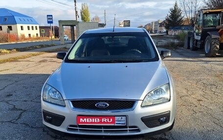 Ford Focus II рестайлинг, 2005 год, 580 000 рублей, 1 фотография