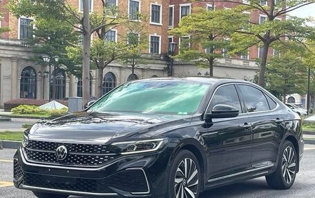 Volkswagen Passat B8 рестайлинг, 2022 год, 2 200 000 рублей, 1 фотография