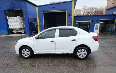 Renault Logan II, 2017 год, 350 000 рублей, 3 фотография