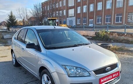Ford Focus II рестайлинг, 2005 год, 580 000 рублей, 2 фотография