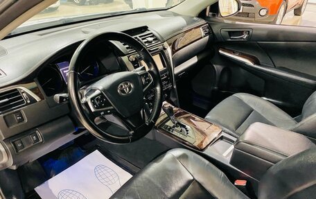 Toyota Camry, 2015 год, 1 880 000 рублей, 10 фотография