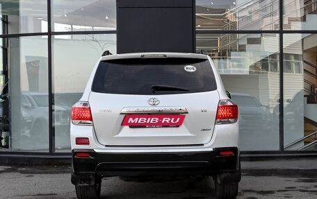 Toyota Highlander III, 2013 год, 2 360 000 рублей, 5 фотография