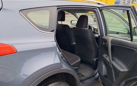 Toyota RAV4, 2014 год, 1 800 000 рублей, 10 фотография