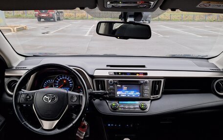 Toyota RAV4, 2014 год, 1 800 000 рублей, 18 фотография