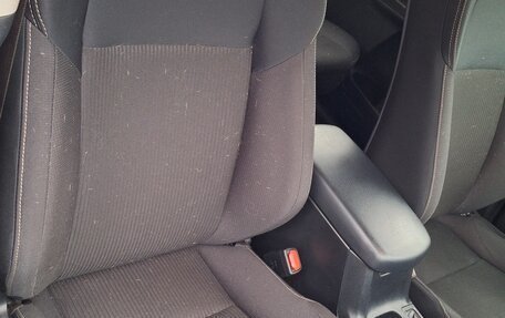 Toyota RAV4, 2014 год, 1 800 000 рублей, 15 фотография