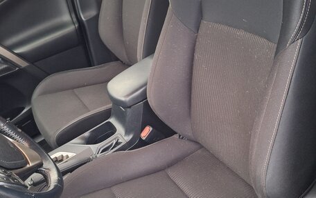 Toyota RAV4, 2014 год, 1 800 000 рублей, 13 фотография