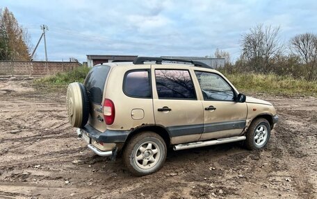 Chevrolet Niva I рестайлинг, 2004 год, 120 000 рублей, 3 фотография