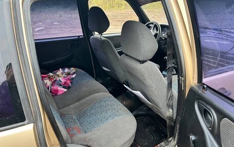 Chevrolet Niva I рестайлинг, 2004 год, 120 000 рублей, 7 фотография