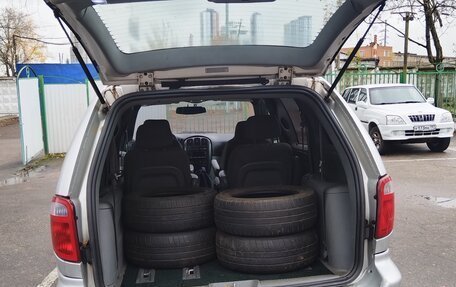 Dodge Caravan IV, 2004 год, 530 000 рублей, 4 фотография