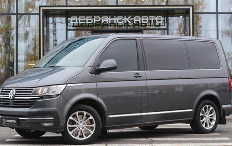 Volkswagen Caravelle T6 рестайлинг, 2020 год, 4 250 000 рублей, 1 фотография