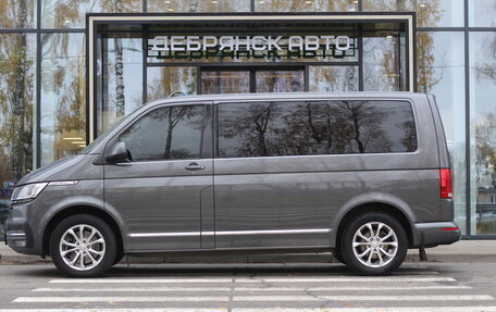 Volkswagen Caravelle T6 рестайлинг, 2020 год, 4 250 000 рублей, 2 фотография