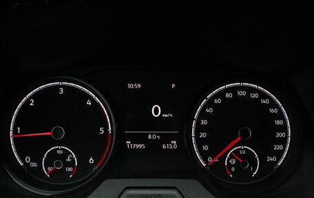 Volkswagen Caravelle T6 рестайлинг, 2020 год, 4 250 000 рублей, 15 фотография