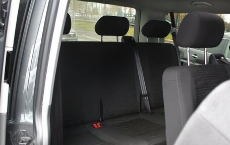 Volkswagen Caravelle T6 рестайлинг, 2020 год, 4 250 000 рублей, 20 фотография