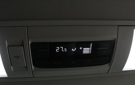 Volkswagen Caravelle T6 рестайлинг, 2020 год, 4 250 000 рублей, 22 фотография