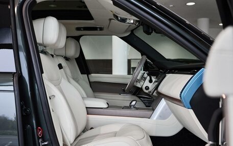 Land Rover Range Rover IV рестайлинг, 2025 год, 28 000 000 рублей, 7 фотография