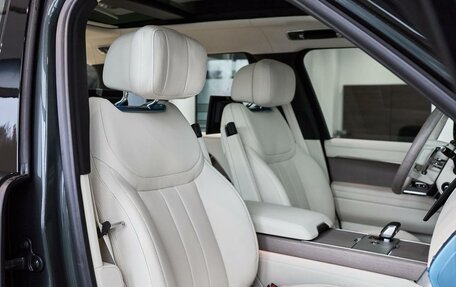 Land Rover Range Rover IV рестайлинг, 2025 год, 28 000 000 рублей, 8 фотография