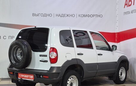 Chevrolet Niva I рестайлинг, 2018 год, 880 000 рублей, 7 фотография