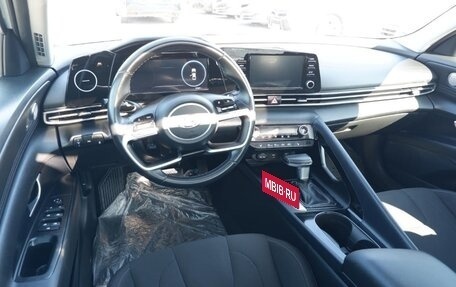 Hyundai Elantra, 2021 год, 2 100 000 рублей, 5 фотография