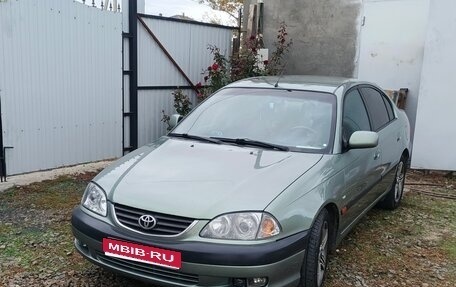 Toyota Avensis III рестайлинг, 2002 год, 580 000 рублей, 1 фотография