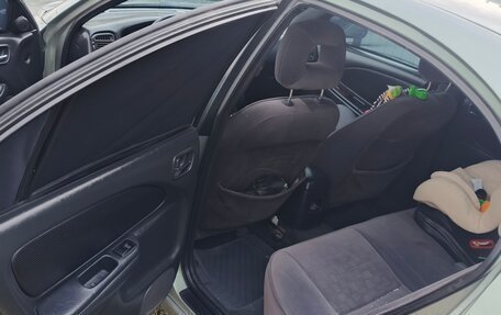 Toyota Avensis III рестайлинг, 2002 год, 580 000 рублей, 6 фотография