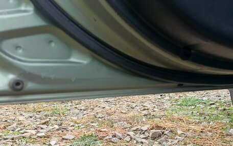 Toyota Avensis III рестайлинг, 2002 год, 580 000 рублей, 10 фотография