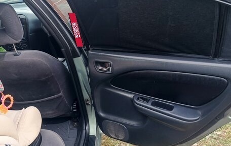 Toyota Avensis III рестайлинг, 2002 год, 580 000 рублей, 12 фотография